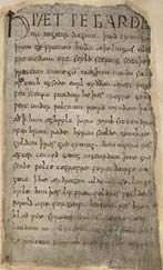 Первая страница манускрипта с текстом "Беовульфа"